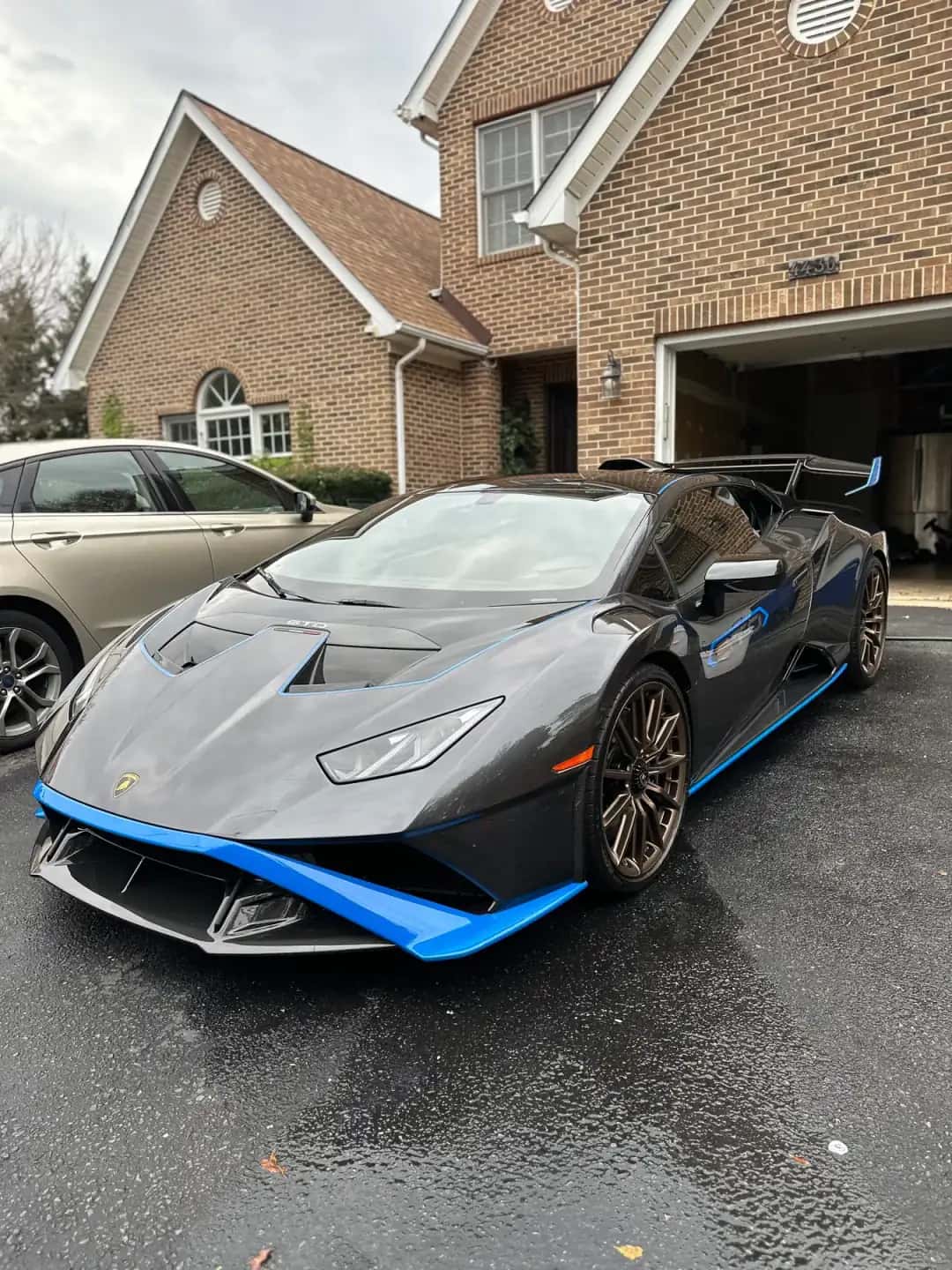 Lamborghini Huracan STO after car detailing in a Fairfax, VA driveway